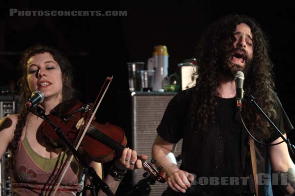 THEE SILVER MT ZION MEMORIAL ORCHESTRA AND TRA-LA-LA BAND - 2008-04-13 - PARIS - La Maroquinerie - 